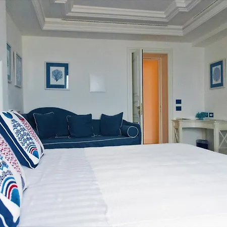 Piazzetta Diefenbach 4*