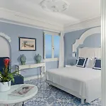 Piazzetta Diefenbach Szálloda Capri