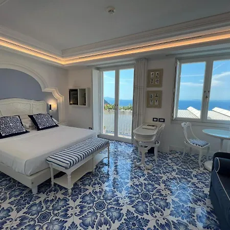 Отель Piazzetta Diefenbach 4*