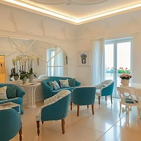 Отель Piazzetta Diefenbach