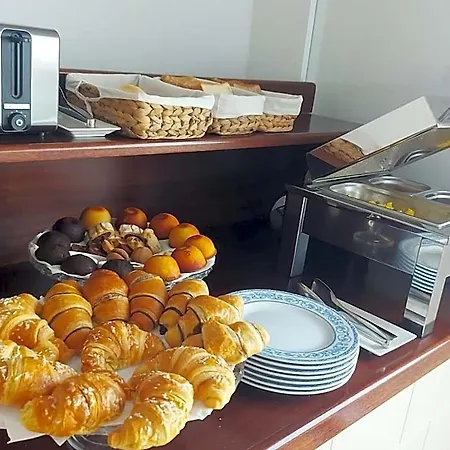 Piazzetta Diefenbach 4* Капри