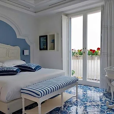 Отель Piazzetta Diefenbach 4*