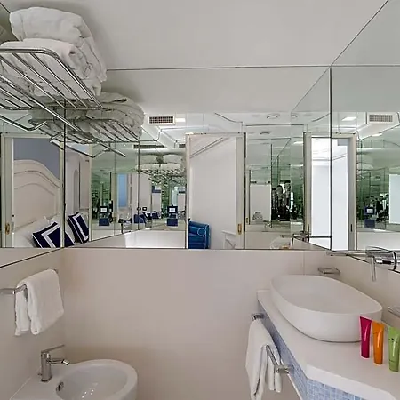 Отель Piazzetta Diefenbach 4*