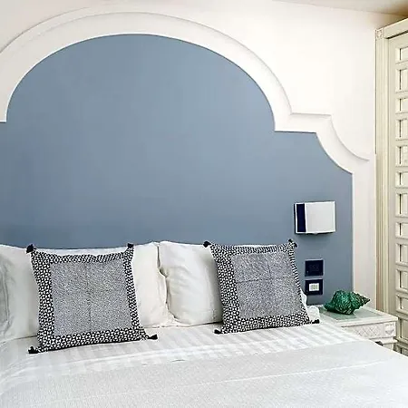 Piazzetta Diefenbach 4* Капри