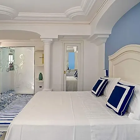 Отель Piazzetta Diefenbach 4*