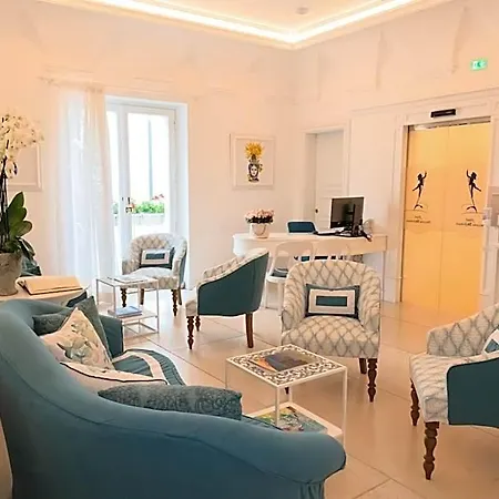 Отель Piazzetta Diefenbach Капри