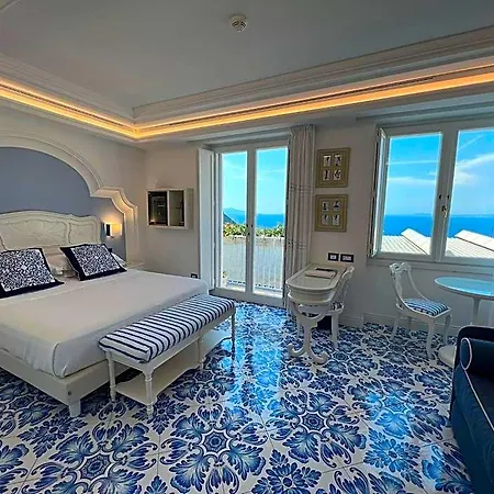 Hotel Piazzetta Diefenbach 4*