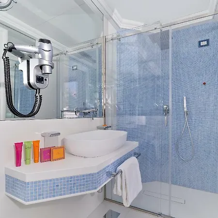 Piazzetta Diefenbach فندق 4*