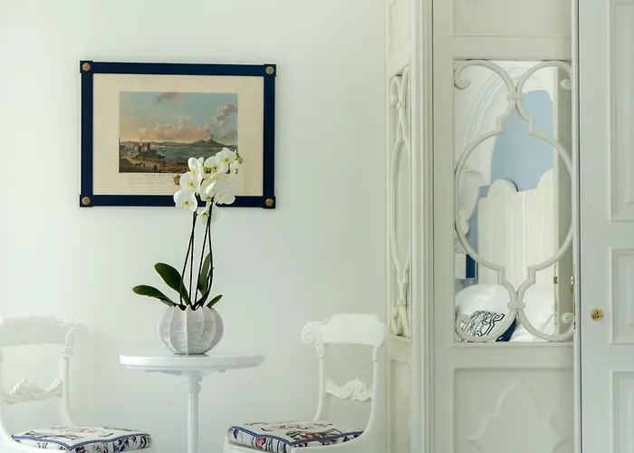 Piazzetta Diefenbach מלון קאפרי