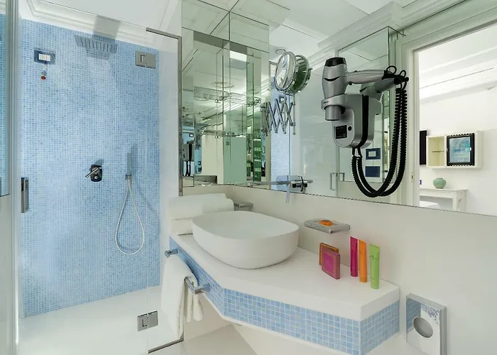 Piazzetta Diefenbach קאפרי